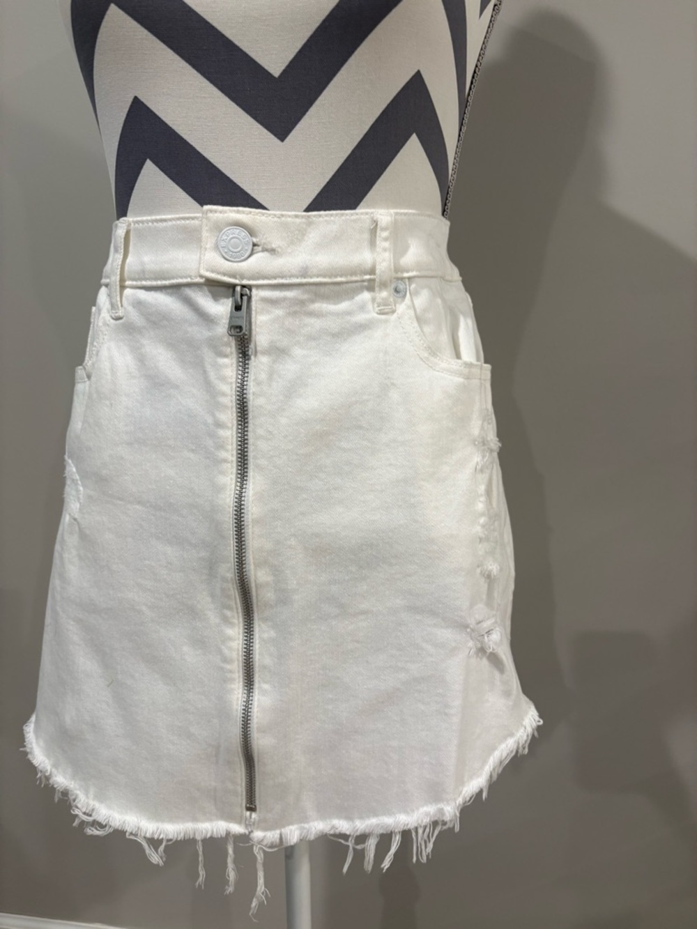 Express White Zip-Front Denim Mini Skirt